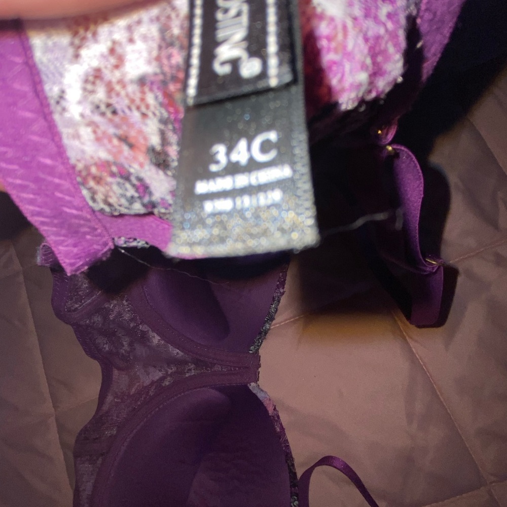 Two push up bras - Picture 6 of 10
